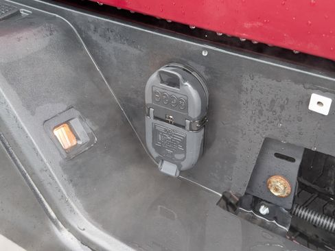 Used 2020 Chevrolet Silverado 1500 LT Trail Boss image 40