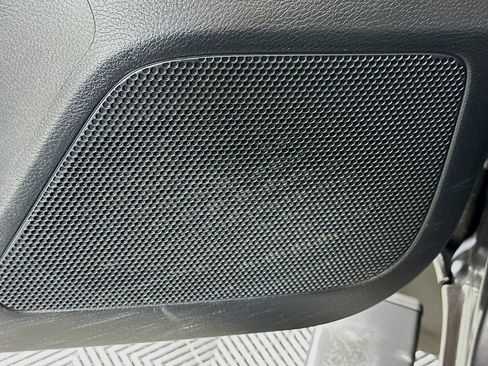 Used 2019 Toyota Tacoma SR5 image 18