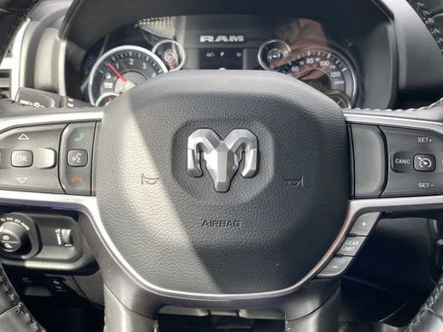 Used 2022 RAM 1500 Big Horn AWD/4WD image 16