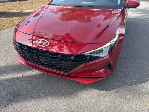 Used 2023 Hyundai Elantra SEL image 5