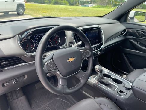 Used 2023 Chevrolet Traverse High Country w/ LPO, Floor Liner Package AWD/4WD image 29