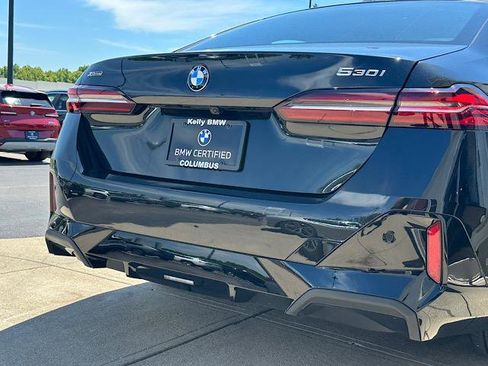 Certified 2026 BMW 530i xDrive w/ M Sport Package AWD/4WD image 10