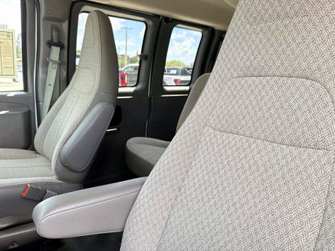 Used 2024 GMC Savana 3500 LS RWD image 18