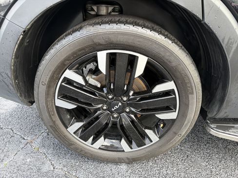 Used 2023 Kia Telluride SX Prestige image 17