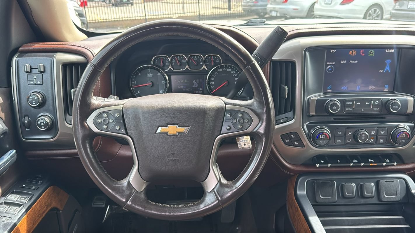 Used 2014 Chevrolet Silverado 1500 High Country w/ High Country Premium Package AWD/4WD image 21