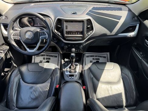 Used 2014 Jeep Cherokee Trailhawk w/ Comfort/Convenience Group AWD/4WD image 7