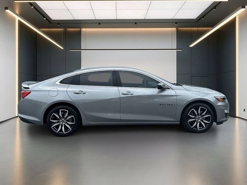 Used 2023 Chevrolet Malibu RS w/ LPO, Floor Liner Package FWD image 7