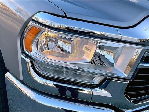 Used 2019 RAM 2500 Big Horn image 31