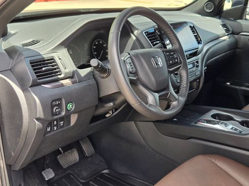 Used 2025 Honda Ridgeline RTL image 12