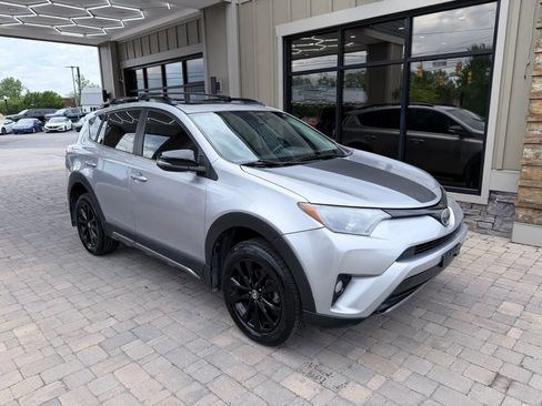 Used 2018 Toyota RAV4 Adventure AWD/4WD image 9