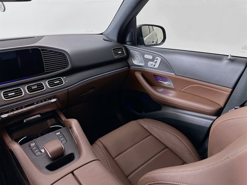 Certified 2025 Mercedes-Benz GLE 350 4MATIC image 26