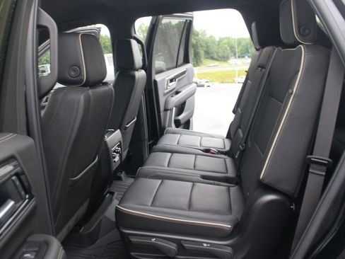Used 2026 GMC Yukon Elevation AWD/4WD image 35