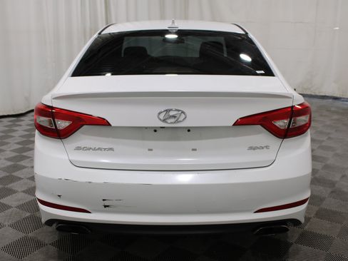 Used 2016 Hyundai Sonata Sport w/ Option Group 1V FWD image 26
