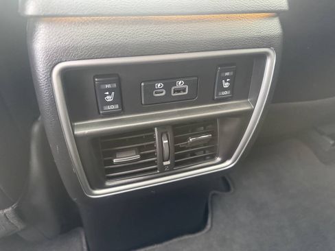Used 2023 Nissan Murano SL AWD/4WD image 17