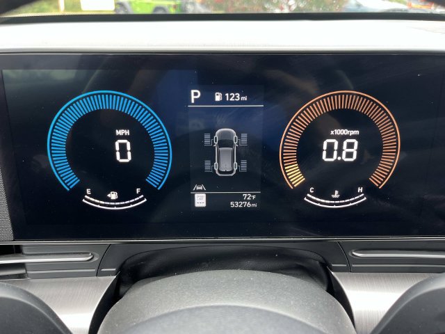 Used 2025 Hyundai Kona SEL AWD/4WD image 33
