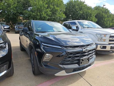 Used 2024 Chevrolet Blazer LT w/ Midnight/Sport Edition FWD image 3