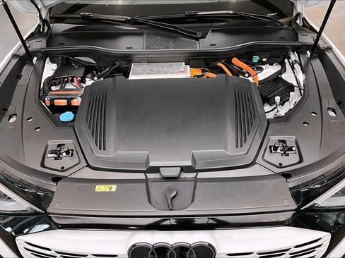 Certified 2024 Audi Q8 e-tron Prestige w/ Prestige Package image 30