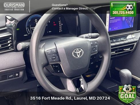 Used 2025 Toyota Camry LE FWD image 10