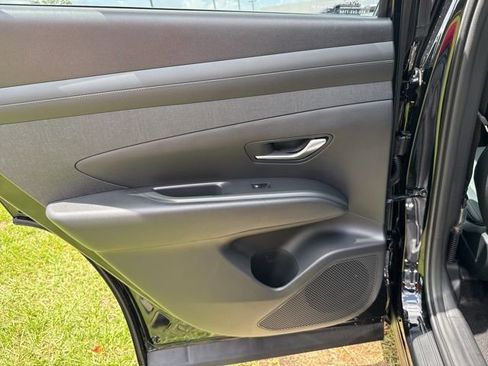 Certified 2025 Hyundai Tucson SEL image 16