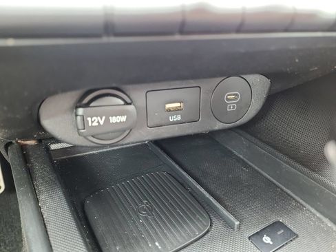 Used 2025 Hyundai Elantra Sport FWD image 22