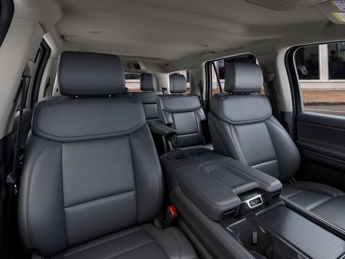 New 2027 Ford Expedition Active AWD/4WD image 10