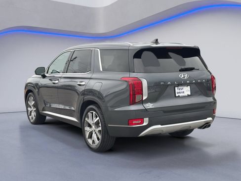 Used 2022 Hyundai Palisade SEL w/ 8P Bench Seat Package FWD image 6
