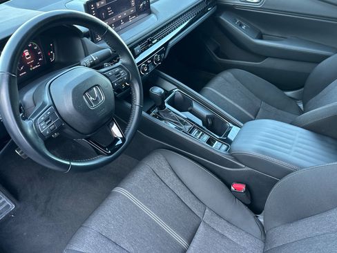 Used 2024 Honda Accord Sport image 9