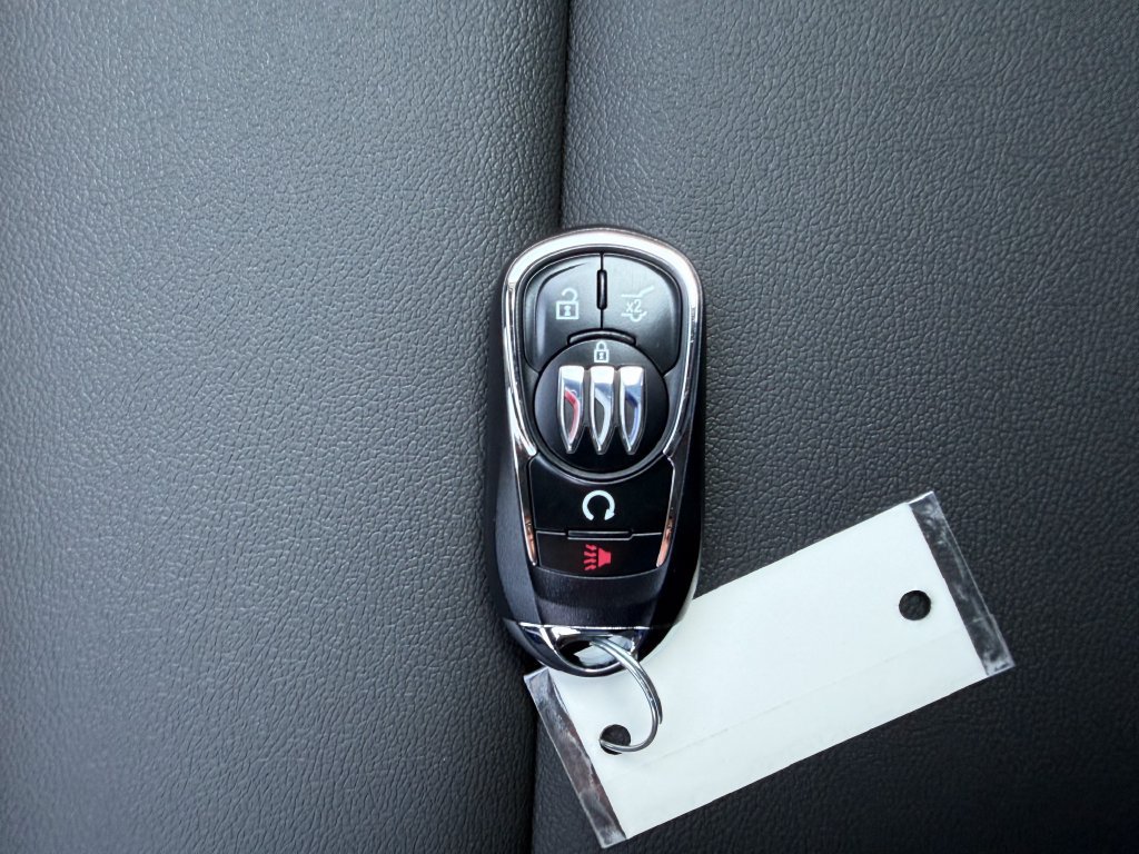 New 2026 Buick Envista Sport Touring w/ Convenience II Package FWD image 31