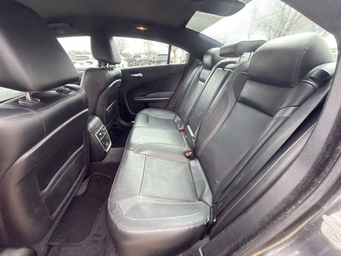 Used 2015 Dodge Charger SXT w/ Plus Group image 7