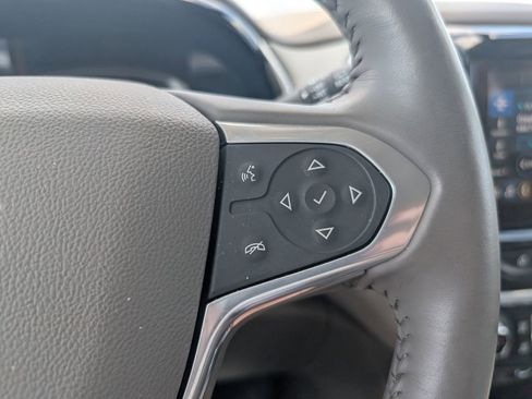 Used 2021 Chevrolet Traverse LT w/ LPO, Floor Liner Package image 20