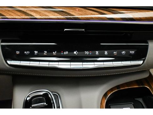 Used 2024 Cadillac Escalade Sport Platinum w/ LPO, ONYX Package AWD/4WD image 49