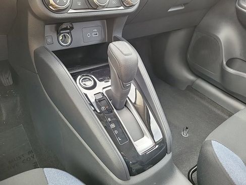 New 2025 Nissan Versa SV w/ Trunk Package image 10