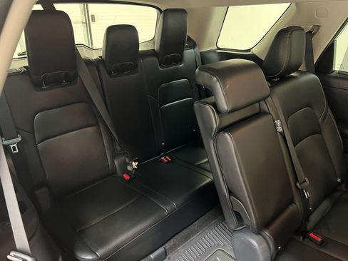 Used 2023 Nissan Pathfinder SL image 30