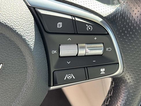 Used 2022 Genesis G70 3.3T image 23