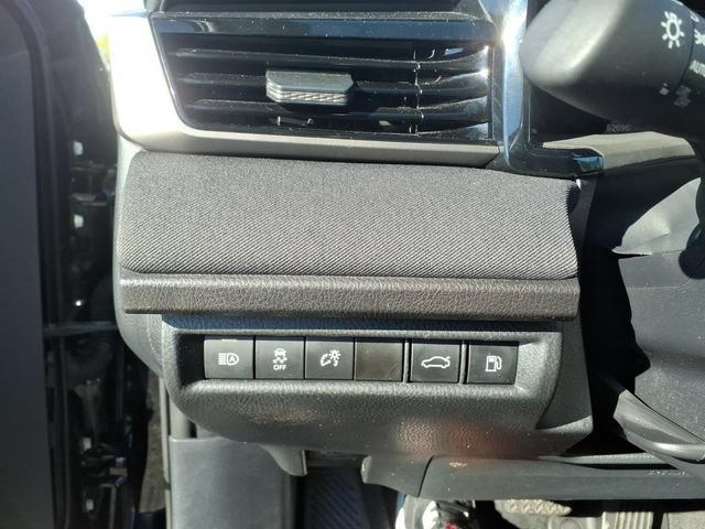 Used 2025 Toyota Camry LE FWD image 21