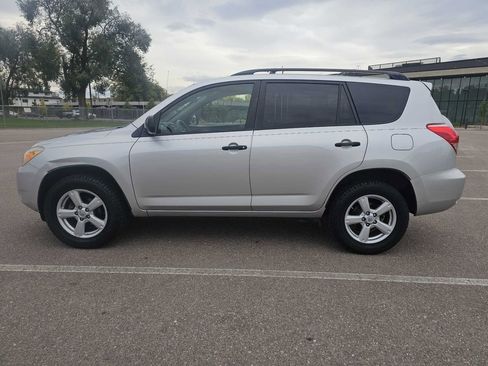 Used 2006 Toyota RAV4 4WD image 2