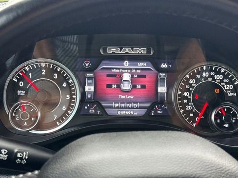 Used 2022 RAM 1500 Big Horn AWD/4WD image 21