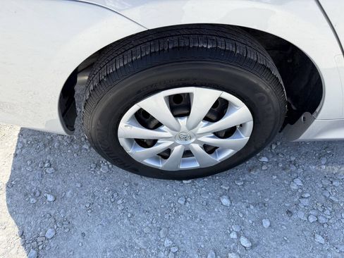 Used 2009 Toyota Corolla LE FWD image 10