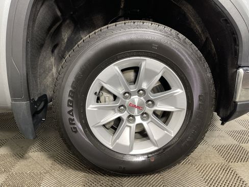 Used 2023 GMC Sierra 1500 SLE image 9