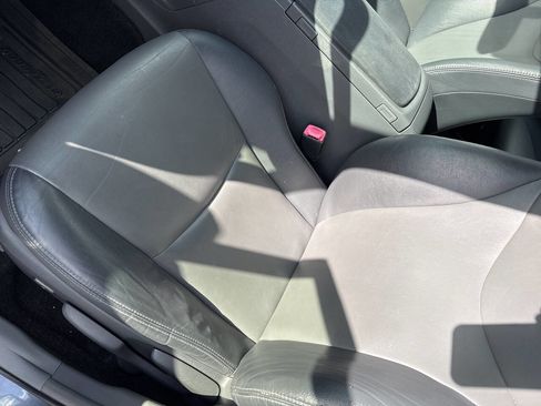 Used 2012 Toyota Prius V Five image 7