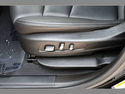 Certified 2023 Cadillac XT6 Premium Luxury w/ Technology Package FWD image 35