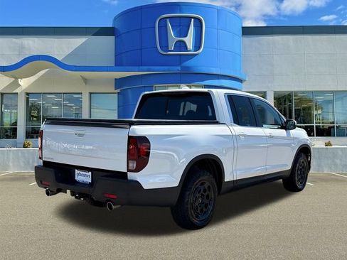 Used 2025 Honda Ridgeline RTL+ image 2