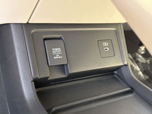 Used 2025 Acura RDX SH-AWD w/ Technology Package image 37