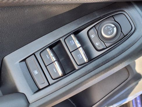 New 2025 Subaru Crosstrek 2.5i Limited w/ Popular Package #3A image 23