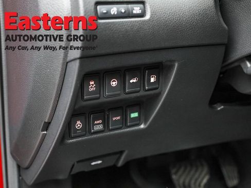 Used 2020 Nissan Rogue SL w/ Premium Package image 22