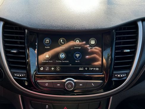 Used 2019 Chevrolet Trax LT w/ LT Convenience Package FWD image 25