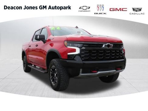 Used 2022 Chevrolet Silverado 1500 ZR2 w/ Technology Package image 1