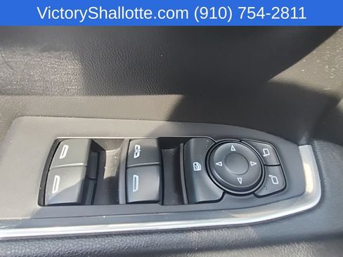 Used 2023 Chevrolet Silverado 1500 LT w/ Z71 Off-Road Package AWD/4WD image 18