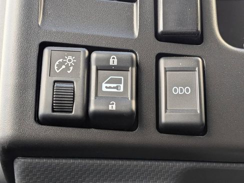 New 2025 Chevrolet Low Cab Forward image 23