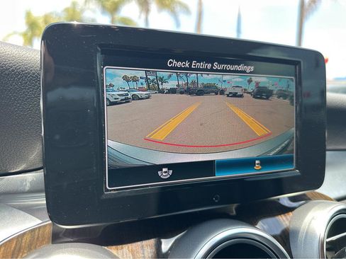 Used 2019 Mercedes-Benz C 300 Sedan image 6